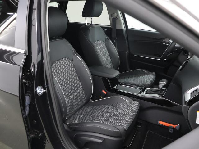 KIA CEE D Ceed SW 1.5 T-GDi DCT7 MHEV DynamicPlusLine | Stoel/Stuurwielverwarming | Keyless Go | Elektr. Achterklep | Navigatie | Cruise control adaptief |