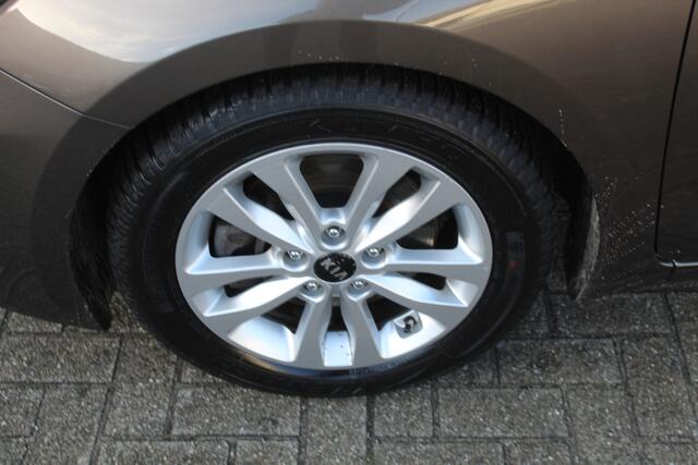 KIA CEE D cee'd Sportswagon 1.6 GDI ComfortPlusLine 135pk Navigator | Cruise control | Achteruitrijcamera | Parkeersensoren