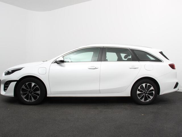 KIA CEE D Ceed Sportswagon 1.6 GDI PHEV DynamicLine Climate control | Adaptieve cruise control | Stuur verwarming | Stoel verwarming | Parkeersensoren | Achteruitrijcamera | Apple Carplay/ Android Auto