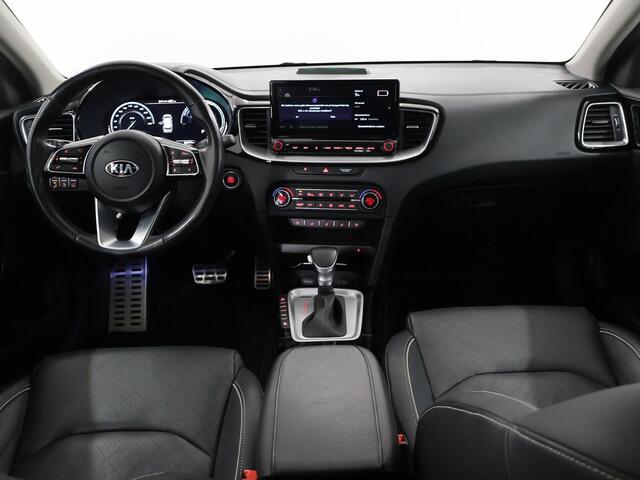 KIA CEE D Ceed Sportswagon 1.6 GDI PHEV ExecutiveLine | Trekhaak | Panoramadak | Elekt. Stoelverstelling met geheugen | Stoelventilatie | Stoel/Stuurwielverwarming |