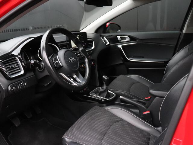 KIA CEE D Ceed 1.0 T-GDi GT-Line | CAMERA | NAVI | CRUISE | APPLE CARPLAY |