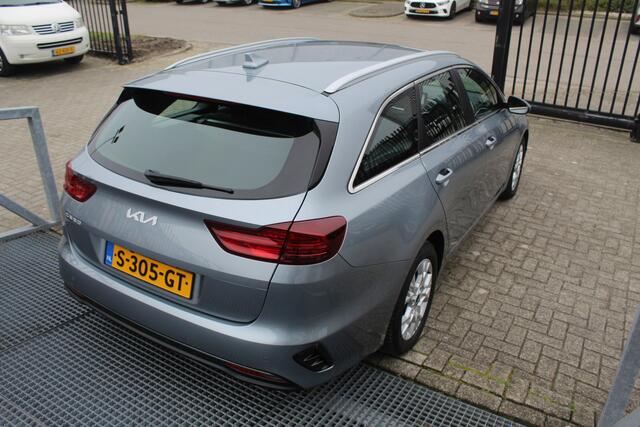 KIA CEE D Ceed Sportswagon 1.0 T-GDi MHEV DynamicLine AUTOMAAT Navigatie/Apple carplay/Achteruitrijcamera/Cruise control/Lane assist/Climate control/Led koplampen