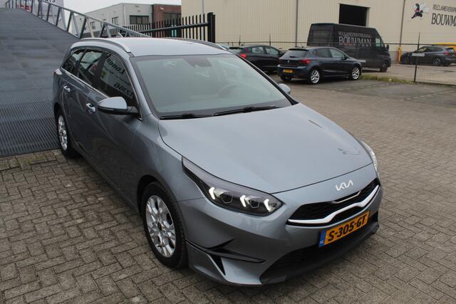 KIA CEE D Ceed Sportswagon 1.0 T-GDi MHEV DynamicLine AUTOMAAT Navigatie/Apple carplay/Achteruitrijcamera/Cruise control/Lane assist/Climate control/Led koplampen