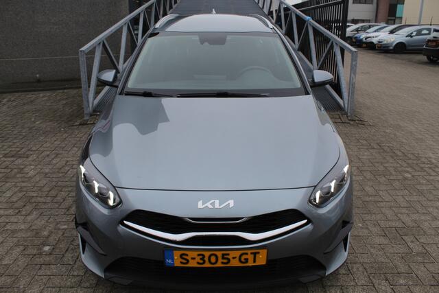 KIA CEE D Ceed Sportswagon 1.0 T-GDi MHEV DynamicLine AUTOMAAT Navigatie/Apple carplay/Achteruitrijcamera/Cruise control/Lane assist/Climate control/Led koplampen