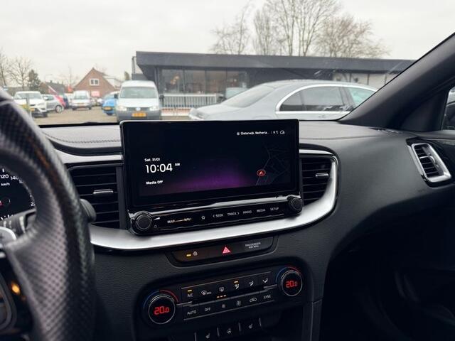 KIA CEE D Ceed 1.5 T-GDi MHEV GT-Line Business Edition