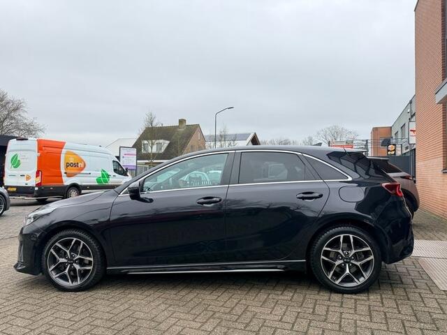 KIA CEE D Ceed 1.5 T-GDi MHEV GT-Line Business Edition