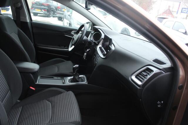 KIA CEE D Ceed Sportswagon 1.5 T-GDi DynamicLine