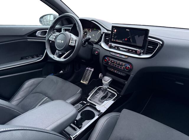 KIA CEE D Ceed 1.5 T-GDi GT-PlusLine I Automaat I Panoramadak | Apple Carplay/Android Auto