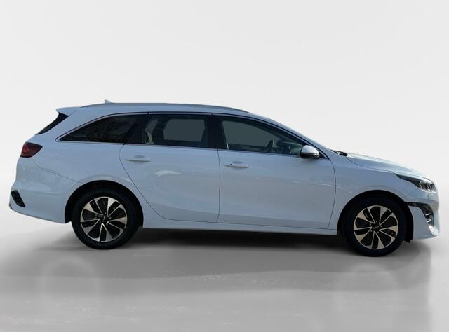 KIA CEE D Ceed Sportswagon 1.6 GDI PHEV DynamicLine I Navi I Camera I Carplay | Apple Carplay/Android Auto | DAB | Dodehoekdetectie