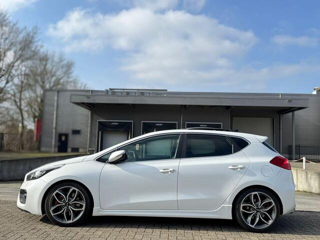 KIA CEE D cee'd 1.6 T-GDi GT DAK/CAMERA/NAVI