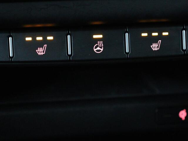 KIA CEE D Ceed 1.0 T-GDi DynamicPlusLine | Stoel & stuurverwarming | Trekhaak | Adaptive cruise | Camera | Carplay | Half leder | Keyless | Full LED | Navigatie