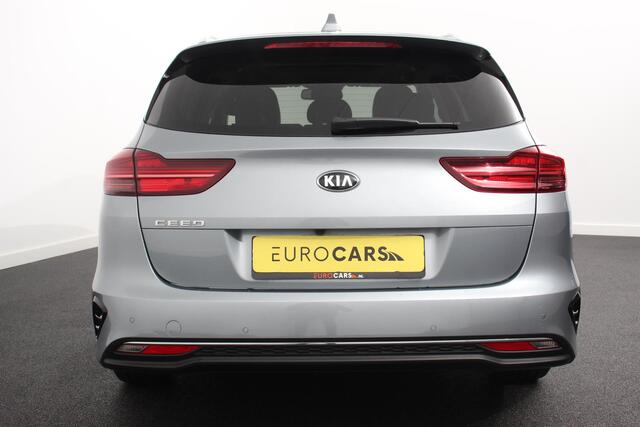 KIA CEE D Ceed Sportswagon 1.4 T-GDi Automaat DynamicLine | Panoramadak | Adaptive Cruise Control | Lane Assist | Camera | Stoel/Stuurverwarming | Apple Carplay/Android Auto | JBL Soundsystem | Navigatie |