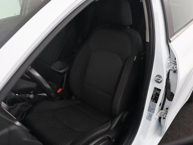 KIA CEE D Ceed 1.4 T-GDi DynamicLine | Automaat | Carplay | Camera | Navigatie | Parkeerhulp | Climate control | Bluetooth | Cruise control