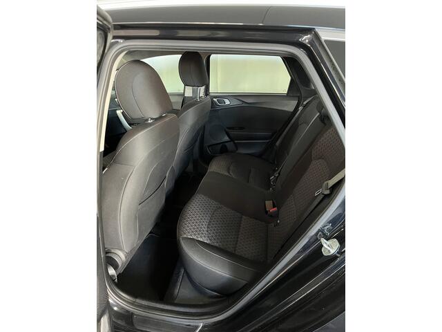 KIA CEE D Ceed Sportswagon 1.0 T-GDi DynamicLine AUTOMAAT/ECC/APPLE/CAMERA/CRUISE