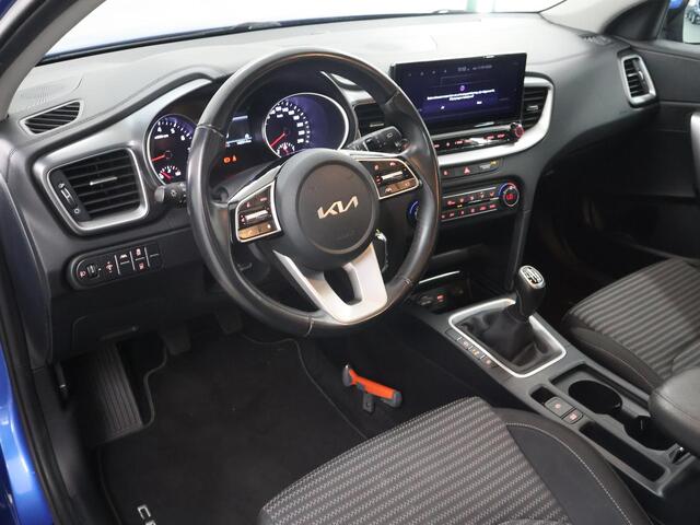 KIA CEE D Ceed 1.5 T-GDi DynamicLine | Trekhaak | Navigatie | Parkeercamera | Climate Control | Cruise Control |