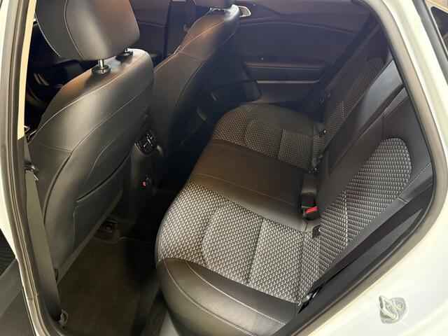 KIA CEE D Ceed 1.0 T-GDi MHEV DynamicPlusLine | Camera | Dodehoeksensoren | Apple Carplay