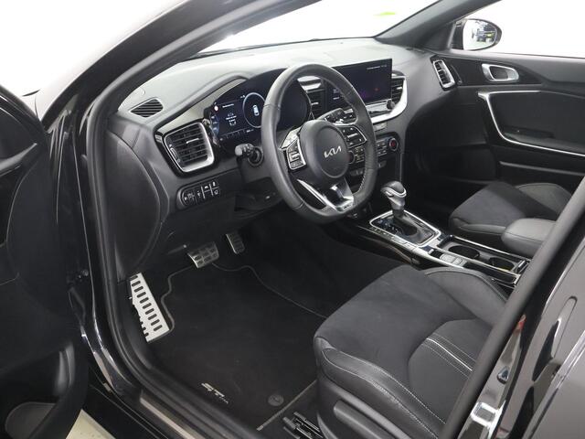 KIA CEE D Ceed Sportswagon 1.5 T-GDi GT-Line | Panoramadak | Matrix LED Koplampen | Stoel/Stuurverwarming | Keyless Go | Elektrisch bedienbare achterklep