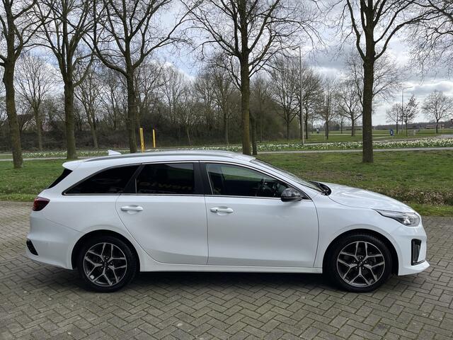 KIA CEE D Ceed Sportswagon 1.5 T-GDi MHEV GT-Line Edition | AUTOMAAT | CAM | CARPLAY | LANE ASIST | NAVI | PDC V&A | STUUR/STOELVERW.