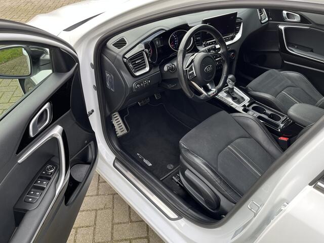 KIA CEE D Ceed Sportswagon 1.5 T-GDi MHEV GT-Line Edition | AUTOMAAT | CAM | CARPLAY | LANE ASIST | NAVI | PDC V&A | STUUR/STOELVERW.