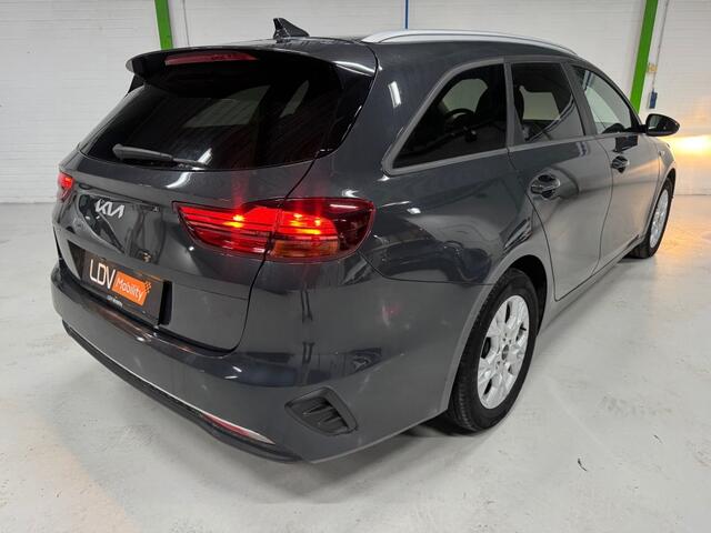 KIA CEE D 1.5 T-GDI Vision Sportswagon / 26429 km / Apple carplay / Stuurverwarming / Boekjes ingevuld aanwezig.