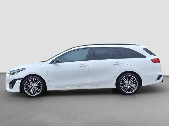 KIA CEE D Ceed Sportswagon 1.5 T-GDi GT-PlusLine | Trekhaak | Hulpveren | Stoelverwarming | JBL |