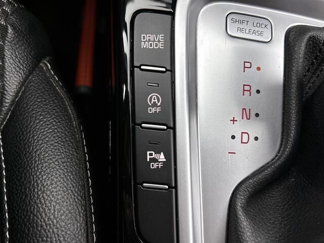 KIA CEE D Ceed Sportswagon 1.5 T-GDi 160PK Automaat DynamicPlusLine / Trekhaak / Airco-ecc./ Pdc+Camera / Stoel-Stuurverwarming / 1/2Leder / Apk 08-2027