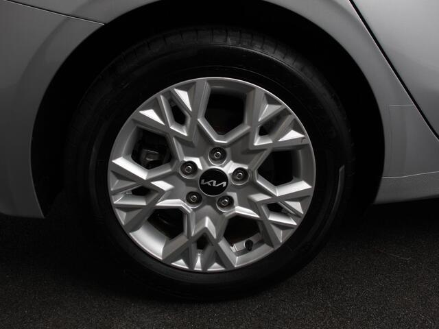KIA CEE D Ceed Sportswagon 1.0 T-GDi DynamicLine Climate control | Cruise control | Lane assist | Parkeersensor achter | Camera | Navigatie | Lichtmetalen velgen | Apple Carplay/ Android Auto