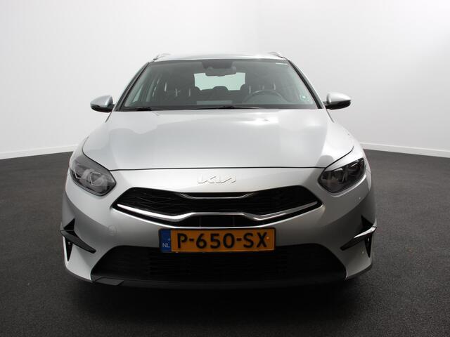KIA CEE D Ceed Sportswagon 1.0 T-GDi DynamicLine Climate control | Cruise control | Lane assist | Parkeersensor achter | Camera | Navigatie | Lichtmetalen velgen | Apple Carplay/ Android Auto