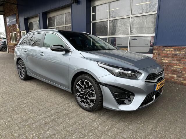 KIA CEE D 1.5 T-GDI GT-LINE, Camera, Elektr. A klep, Stoel/stuurwiel verw, Pano, Carplay, ALL IN prijs!
