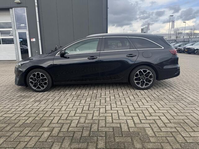 KIA CEE D Ceed Sportswagon 1.5 T-GDi GT-Line Panoramadak | Camera | Navigatie | Stoel/stuur verwarming