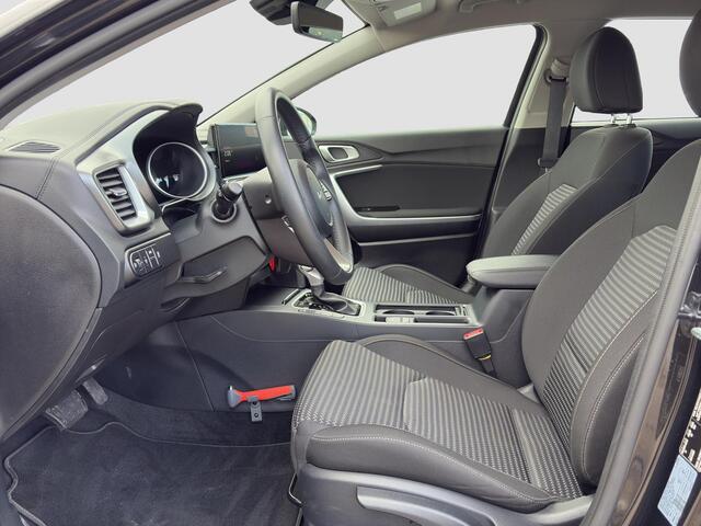 KIA CEE D Ceed Sportswagon 1.5 T-GDi DynamicLine Automaat Navi | Cruise | Camera | LMV | Sensoren |