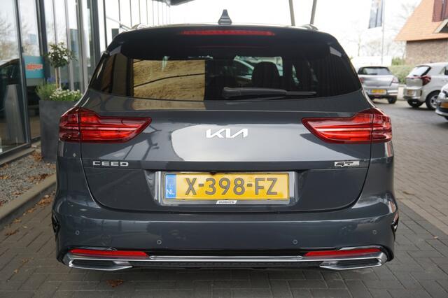 KIA CEE D Ceed Sportswagon 1.5 T-GDi GT-Line | Schuif-/kanteldak | Stoel-/stuurverwarming
