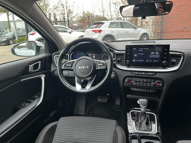 KIA CEE D Ceed Sportswagon 1.6 GDI PHEV DynamicLine // FULL LED // APPLE CARPLAY / ANDROID AUTO // ADAPTIVE CRUISE // KEYLESS // STOEL + STUURVERWARMING