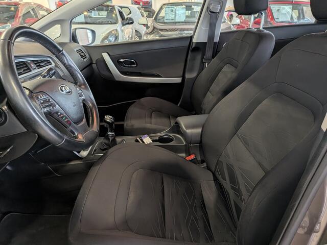 KIA CEE D cee'd Sportswagon 1.6 GDI ComfortPlusLine Navigator Airco, Cruise Control, Trekhaak, Stuurbekrachtiging