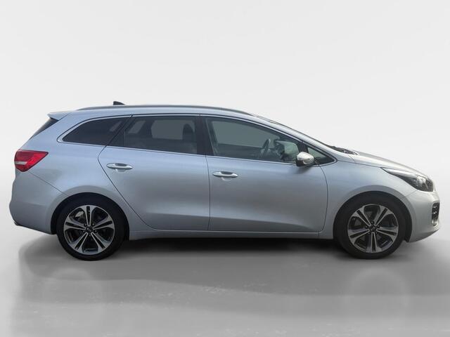 KIA CEE D cee'd Sportswagon 1.0 T-GDi GT-Line Summer Edition | Schuif-kantel Dak | Trekhaak | Navigatie | Stoelverwarming | Climate Control | Cruise Control | Stuurbediening | 12 Maanden Bovag Garantie