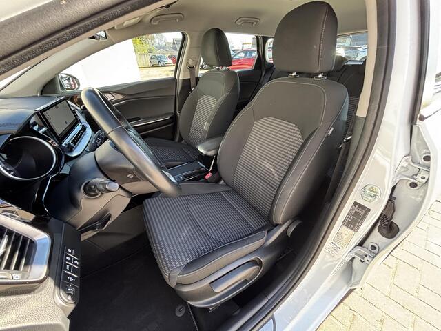 KIA CEE D Ceed Sportswagon 1.6 GDI PHEV DynamicLine / Fabrieksgarantie tot 16-05-2029 / Dealer Onderhouden / Afneembare Trekhaak / Stuur-/Stoelverwarming / Navigatie / Camera / Keyless Entree/Start / Apple Carplay/Android auto / Climate Control /