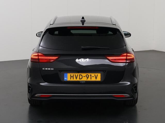 KIA CEE D Ceed Sportswagon 1.5 T-GDi DynamicPlusLine DCT7 Automaat | Stoel- en stuurwielverwarming | Parkeersensoren achter | Adaptieve cruise control | Dodehoekassistentie | Afneembare Trekhaak |