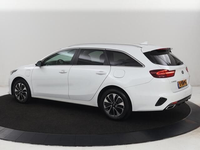 KIA CEE D Ceed 1.6 GDI PHEV DynamicPlusLine | SOH 96% | Stoelverwarming | Adaptive cruise | Camera | Carplay | Stuurverwarming | Navigatie | Full LED | Climate control | Half leder | Plug In