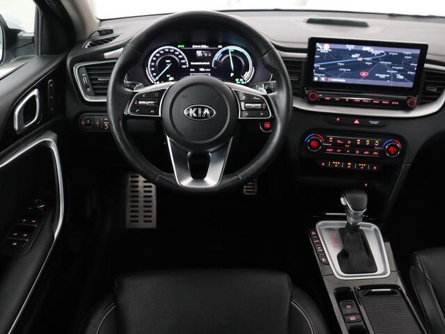 KIA CEE D Ceed 1.6 GDI PHEV ExecutiveLine | SOH 93% | Panoramadak | Stoelventilatie | Leder | Camera | Carplay | Half leder | Stuurverwarming | Full LED | Keyless | Navigatie | Digital Cockpit | Plug In