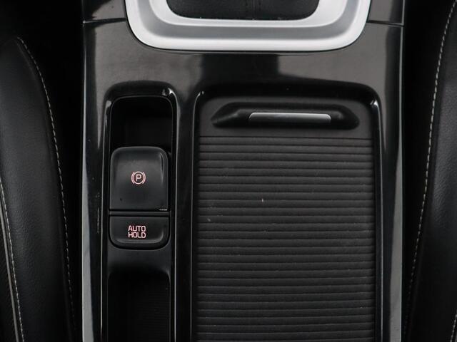 KIA CEE D Ceed 1.6 GDI PHEV ExecutiveLine | SOH 93% | Panoramadak | Stoelventilatie | Leder | Camera | Carplay | Half leder | Stuurverwarming | Full LED | Keyless | Navigatie | Digital Cockpit | Plug In