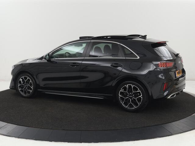 KIA CEE D Ceed 1.0 T-GDi GT-Line | Panoramadak | Leder/Alcantara | Stoelverwarming | Carplay | Keyless | Stuurverwarming | Digital Cockpit | Sportstoelen | Navigatie | Full LED | Camera | Dodehoek detectie