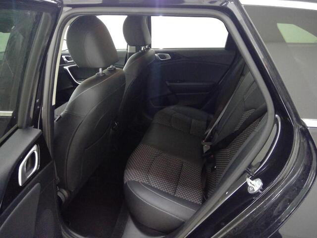 KIA CEE D CEED SPORTSWAGON 1.5 T-GDi DYNAMICPLUSLINE I TREKHAAK (1410KG) I STOEL/STUURVERWARMING I P-CAMERA