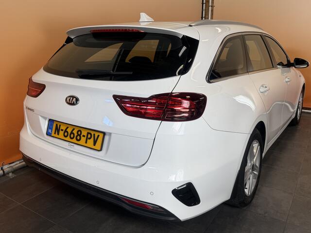 KIA CEE D Ceed Sportswagon 1.5 T-GDi MHEV DynamicLine carplay navi | cruise control | camera