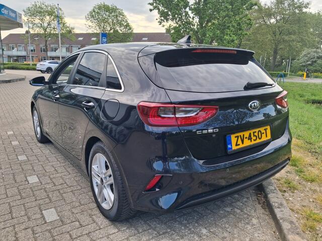 KIA CEE D Ceed 1.0 T-GDi Dyn.PlusL.