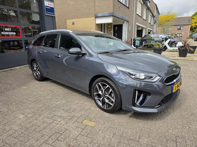 KIA CEE D Ceed Sportswagon 1.0 T-GDi GT-Line Business Edition / Airco clima/ Navigatie/ Cruise/ Camera/ PDC/ Apple carplay/ LED/ Pano dak/ LMV