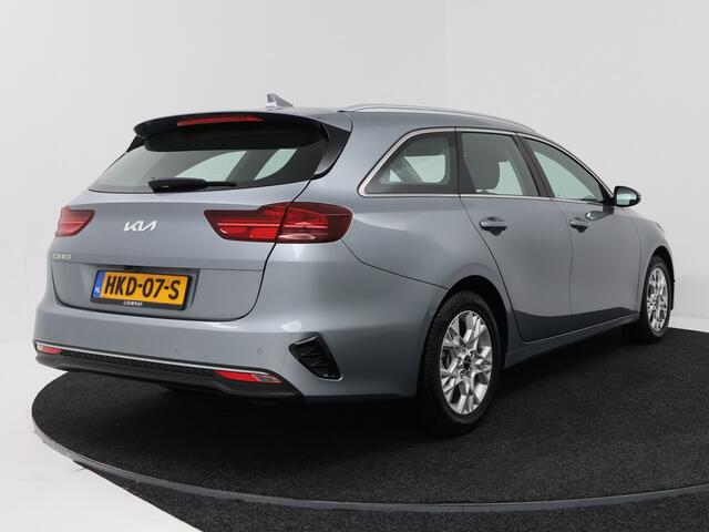 KIA CEE D Ceed Sportswagon 1.5 T-GDi DynamicLine | Climate Control | Camera | Parkeersensoren | Apple Carplay/Android Auto |