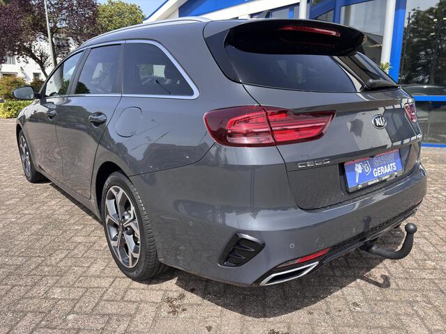 KIA CEE D Ceed Sportswagon 1.6 GDI PHEV ExecutiveLine | Trekhaak, 10 jaar garantie, Schuifdak, Stoelventilatie, Digitaal Display, Leer, Elektr. achterklep, Dealer onderhouden, 1300kg trekgewicht!