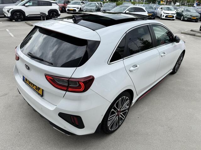 KIA CEE D Ceed 1.6 T-GDi GT Panoramadak | Automaat