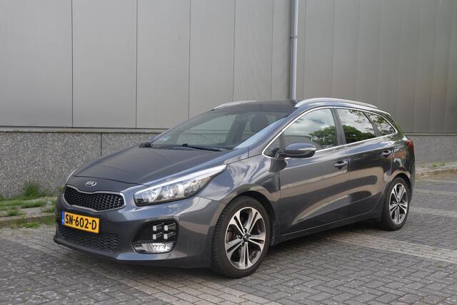 KIA CEE D cee'd Sportswagon 1.0 T-GDi GT-Line Edition | Dealer onderhouden | Schuif-kantel dak | Stuur/-stoelverwarming |