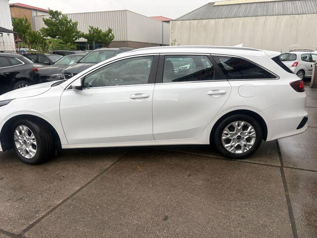 KIA CEE D Ceed Sportswagon 1.0 T-GDi DynamicLine Dealer ondh, Clima, cruise, camera, carplay